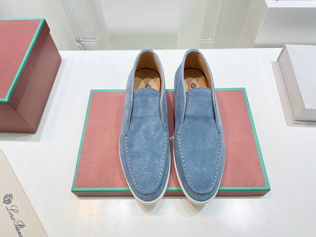 Loro Piana 帆船鞋 Open Walk深口鞋，高帮 意大利顶级羊绒品牌，不懈追求优质，珍稀原材料，对于优质品质的矢志不渝追求已令它成为行业的标杆，羊绒